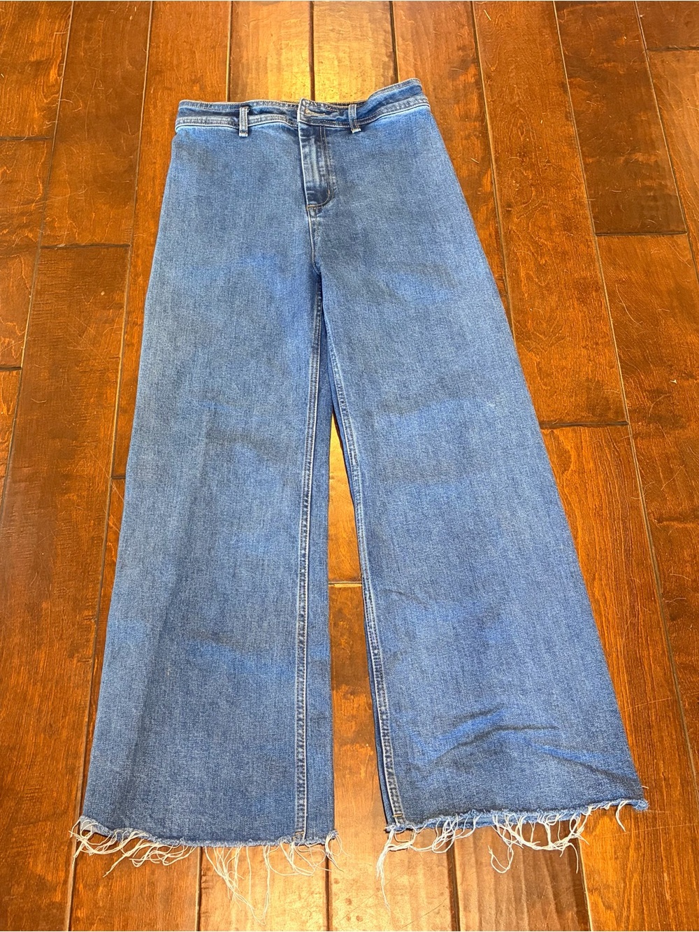 Rip Curl Women’s Wide-Leg Blue Denim Jeans with Frayed Hem